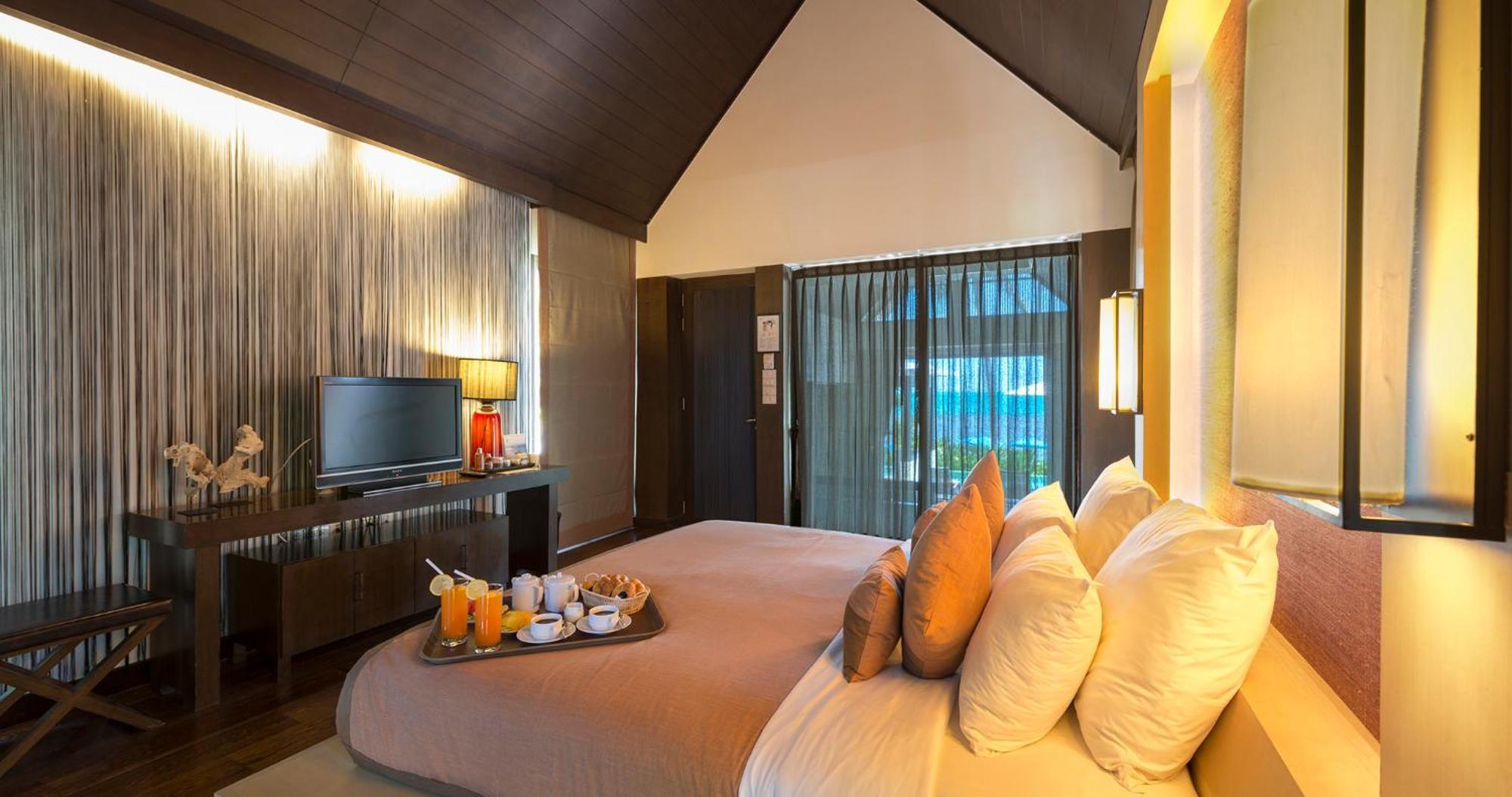 The Sea Koh Samui Beachfront Resort & Spa Exterior foto