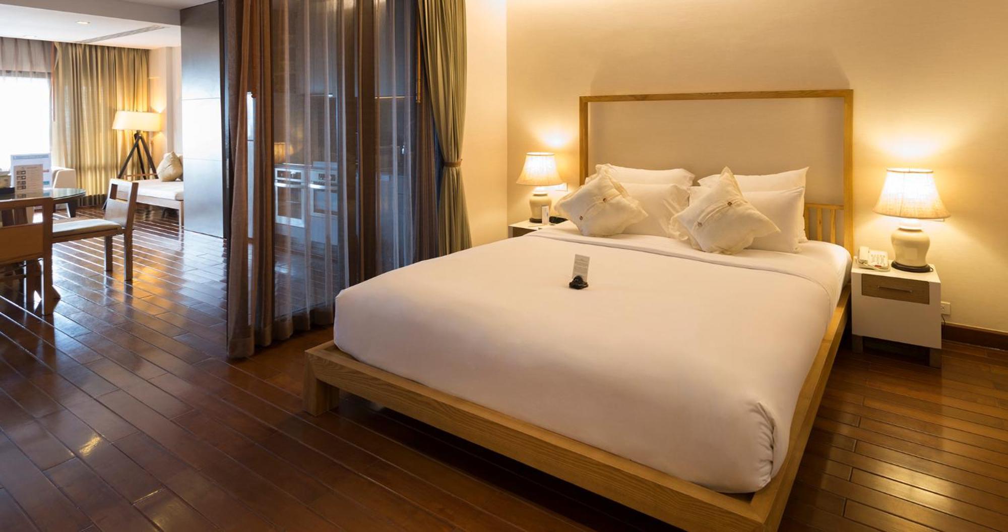 The Sea Koh Samui Beachfront Resort & Spa Exterior foto